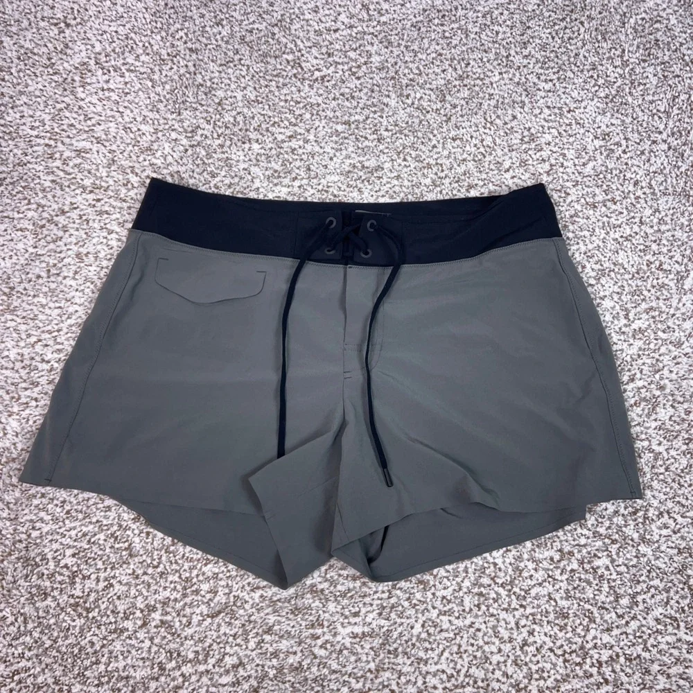 Athleta Board Shorts Womens 10T Grey Black Swim Surf Lace Up Pockets Active
